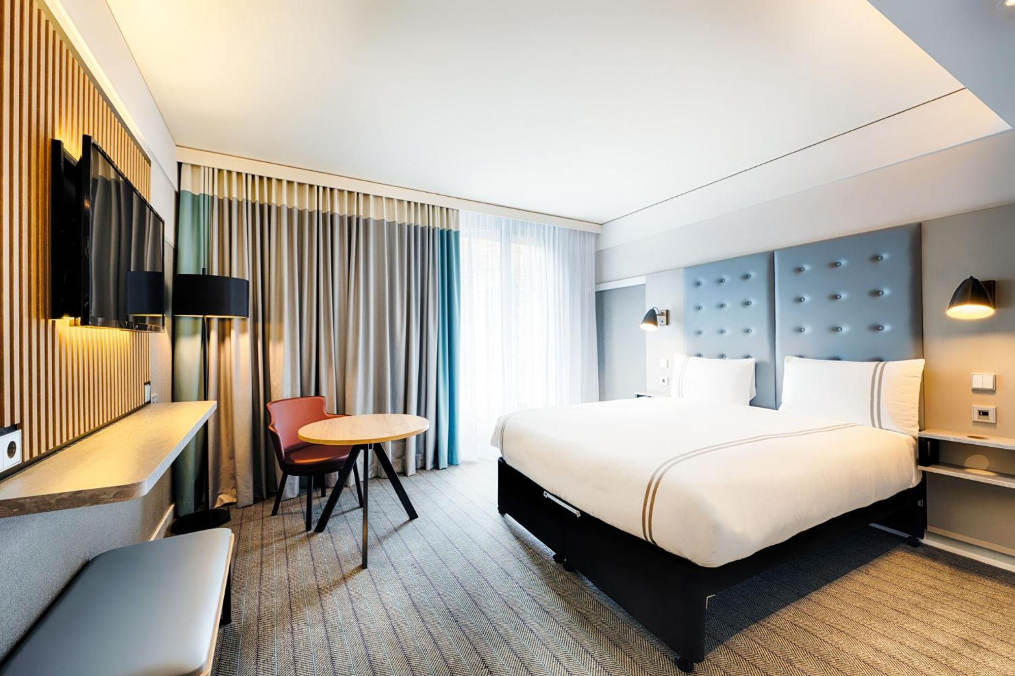 Premier Inn Heilbronn City Centre エクステリア 写真