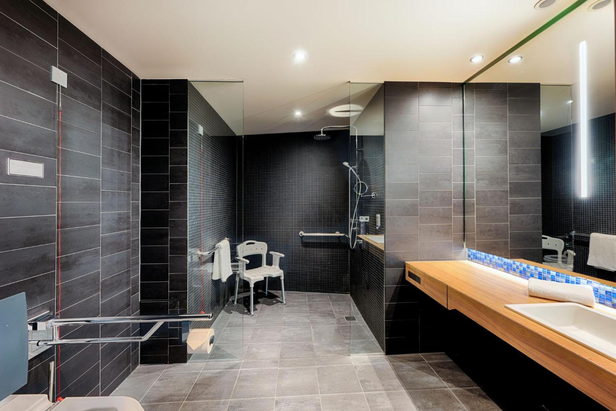 Premier Inn Heilbronn City Centre エクステリア 写真