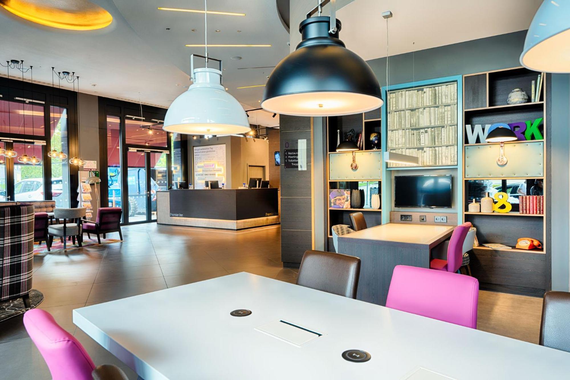 Premier Inn Heilbronn City Centre エクステリア 写真
