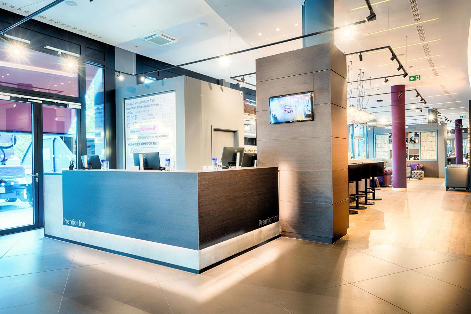 Premier Inn Heilbronn City Centre エクステリア 写真