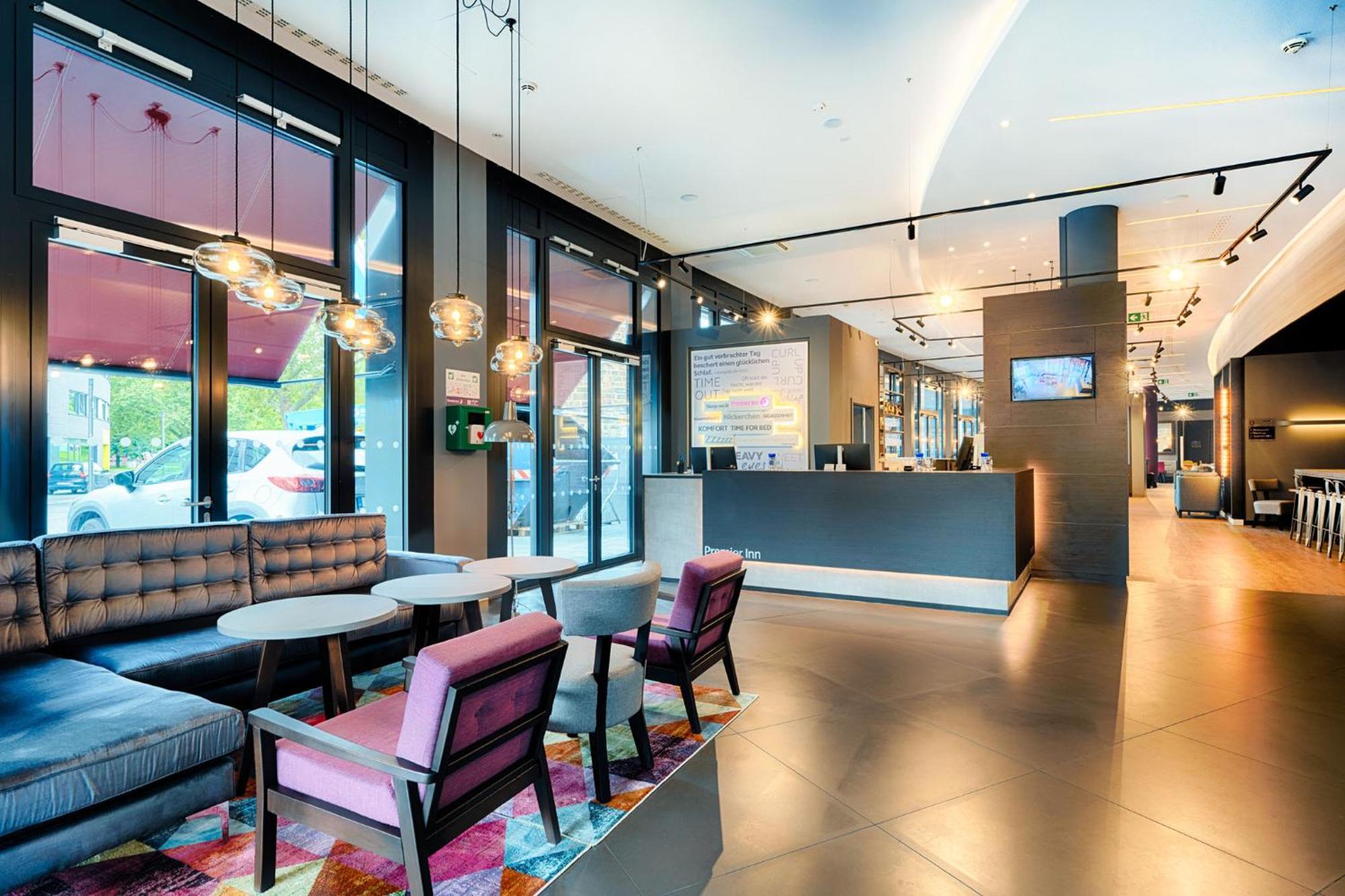 Premier Inn Heilbronn City Centre エクステリア 写真
