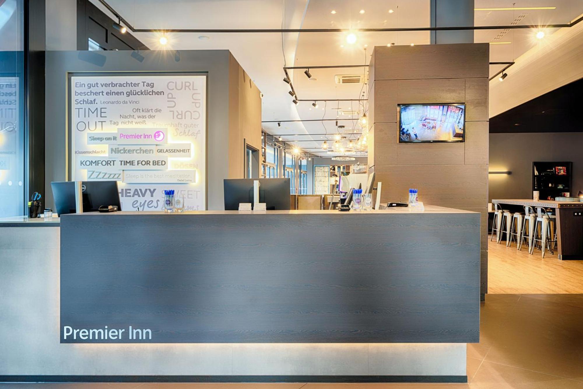 Premier Inn Heilbronn City Centre エクステリア 写真