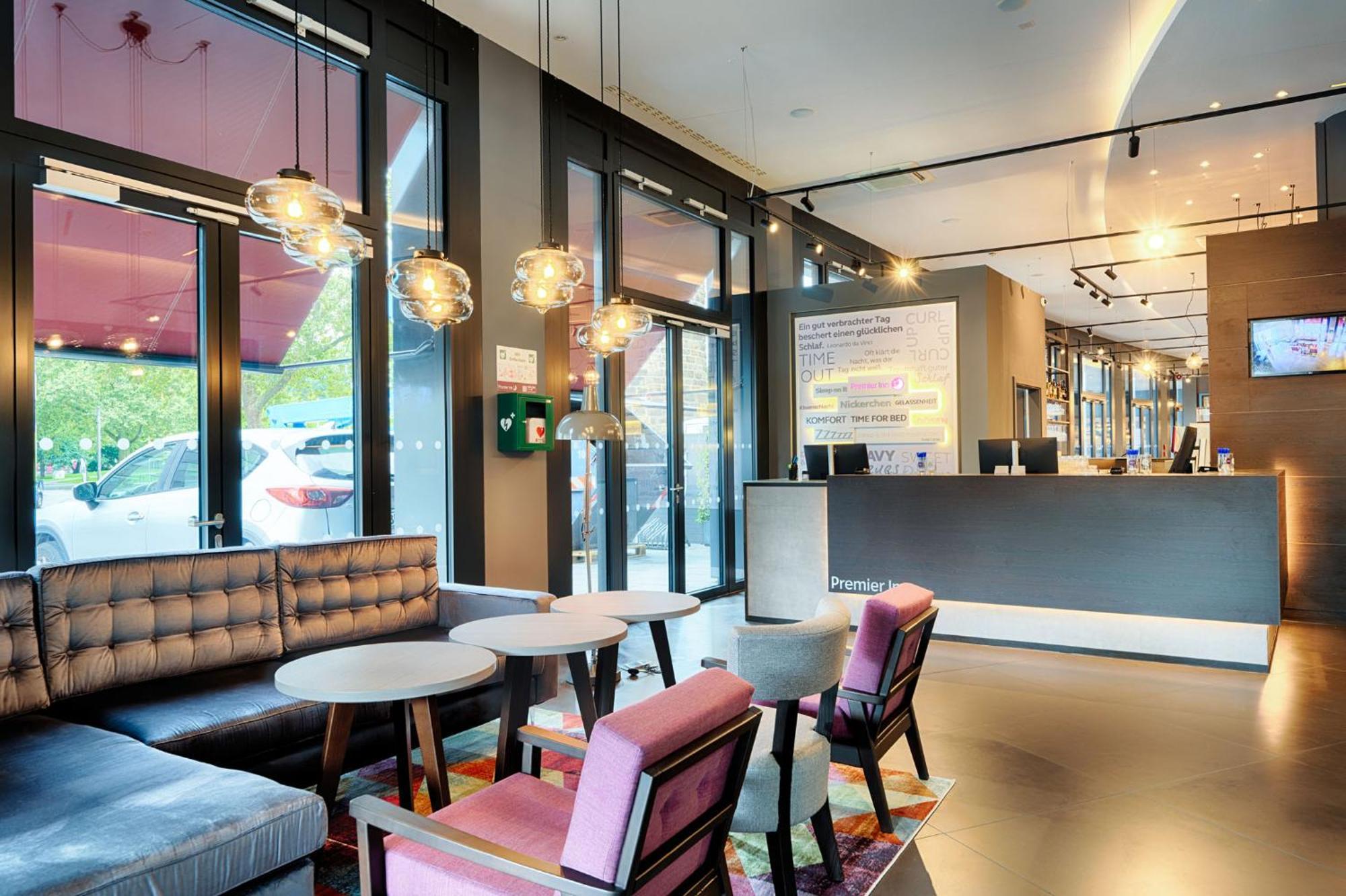 Premier Inn Heilbronn City Centre エクステリア 写真